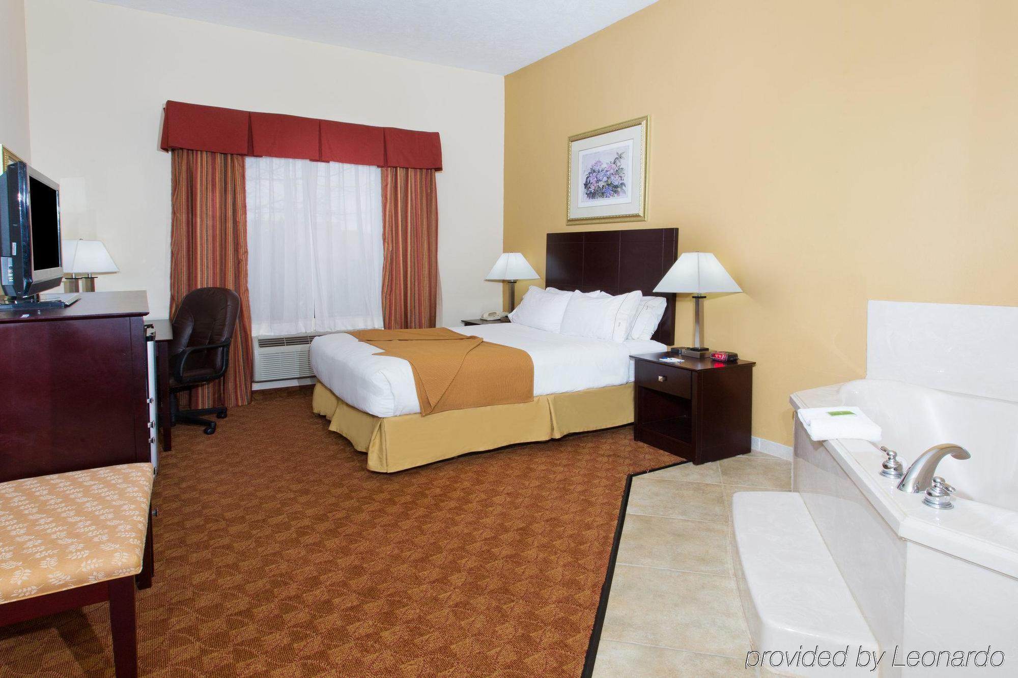 Holiday Inn Express & Suites Dallas - Duncanville, An Ihg Hotel מראה חיצוני תמונה