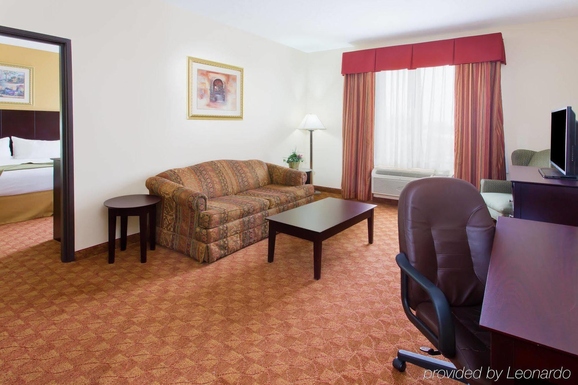 Holiday Inn Express & Suites Dallas - Duncanville, An Ihg Hotel מראה חיצוני תמונה
